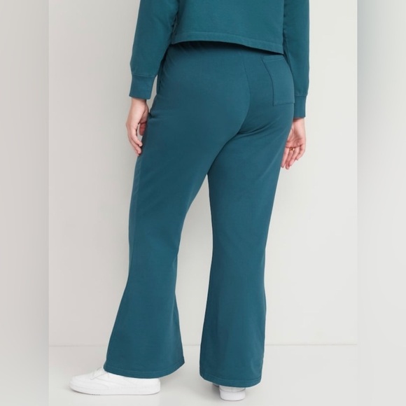 NWT! Women's Extra High-Waisted Snuggly Fleece Flare Sweatpants - Size XXL💎 - Picture 5 of 9